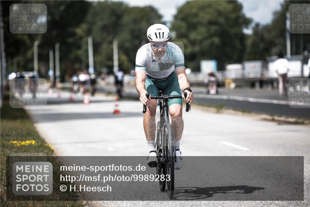 16.08.2026 - KN Förde Triathlon 2026 H.Heesch http://msf.ph/oto/9989283 16.08.2026 13:19:48 Radfahren 576, 605 meine-sportfotos.de