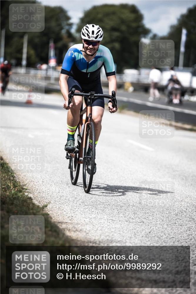 16.08.2026 - KN Förde Triathlon 2026 H.Heesch http://msf.ph/oto/9989292 16.08.2026 13:19:57 Radfahren 553, 594, 612, 733 meine-sportfotos.de
