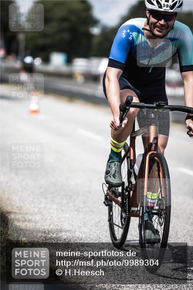 16.08.2026 - KN Förde Triathlon 2026 H.Heesch http://msf.ph/oto/9989304 16.08.2026 13:19:57 Radfahren 553, 594, 612, 733 meine-sportfotos.de