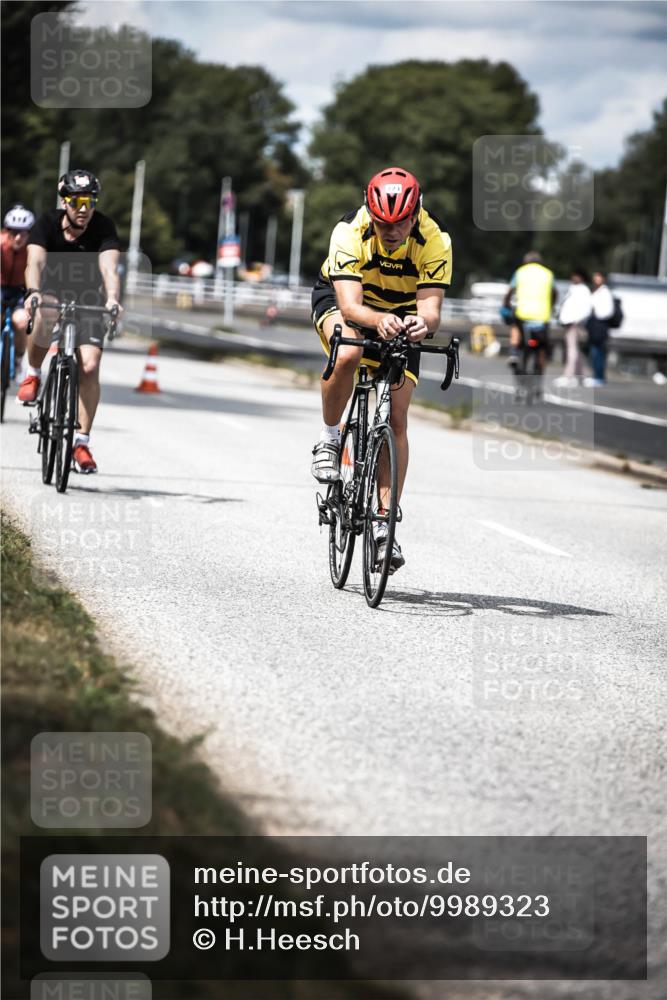 16.08.2026 - KN Förde Triathlon 2026 H.Heesch http://msf.ph/oto/9989323 16.08.2026 13:20:02 Radfahren 562, 591, 709, 723, 733, 737 meine-sportfotos.de