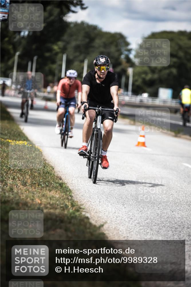 16.08.2026 - KN Förde Triathlon 2026 H.Heesch http://msf.ph/oto/9989328 16.08.2026 13:20:03 Radfahren 562, 591, 709, 723, 733, 737 meine-sportfotos.de