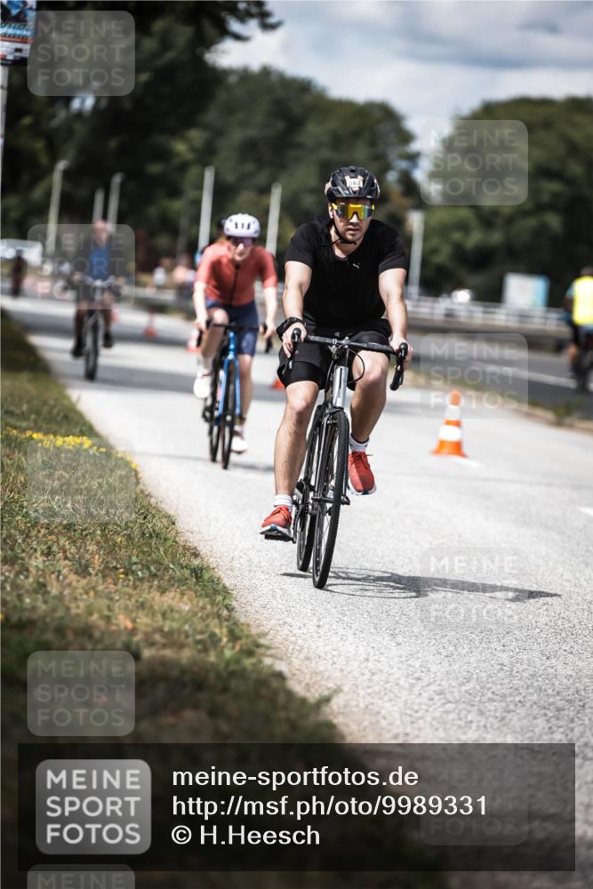 16.08.2026 - KN Förde Triathlon 2026 H.Heesch http://msf.ph/oto/9989331 16.08.2026 13:20:03 Radfahren 562, 591, 709, 723, 733, 737 meine-sportfotos.de