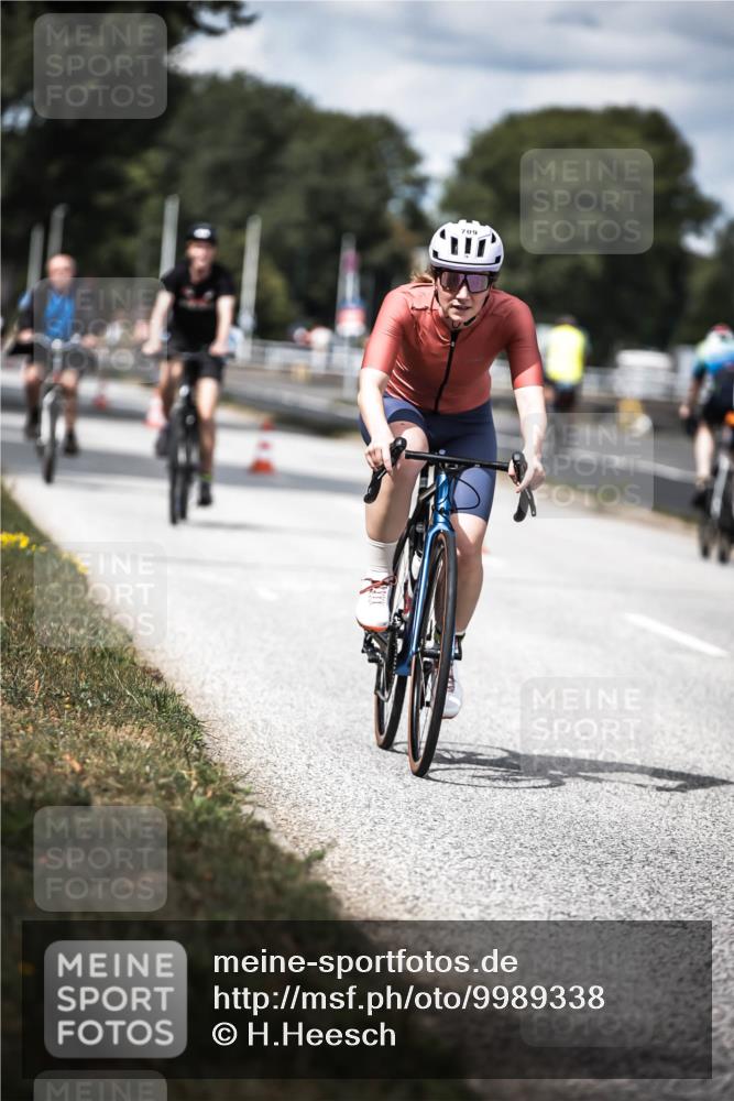 16.08.2026 - KN Förde Triathlon 2026 H.Heesch http://msf.ph/oto/9989338 16.08.2026 13:20:04 Radfahren 532, 562, 591, 709, 723, 737 meine-sportfotos.de