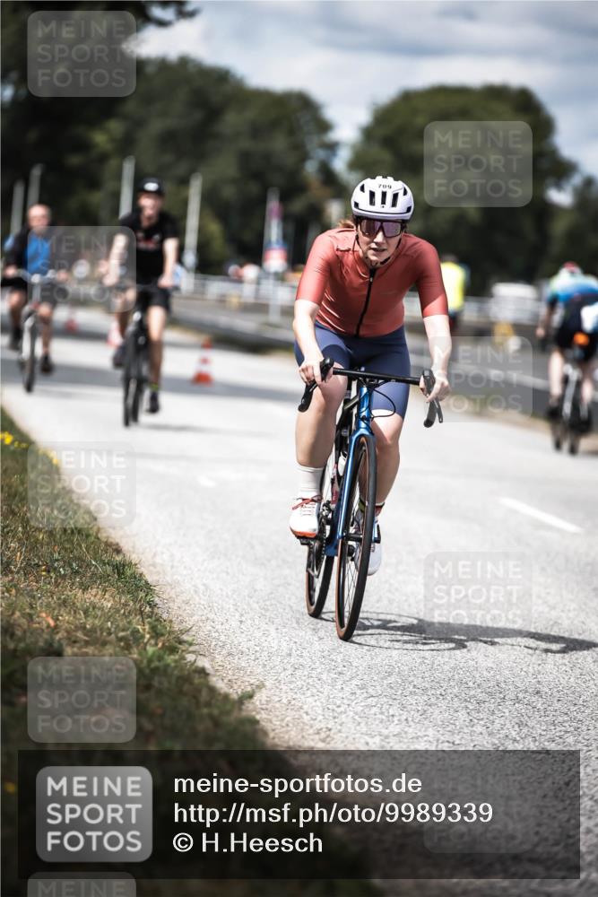 16.08.2026 - KN Förde Triathlon 2026 H.Heesch http://msf.ph/oto/9989339 16.08.2026 13:20:04 Radfahren 532, 562, 591, 709, 723, 737 meine-sportfotos.de