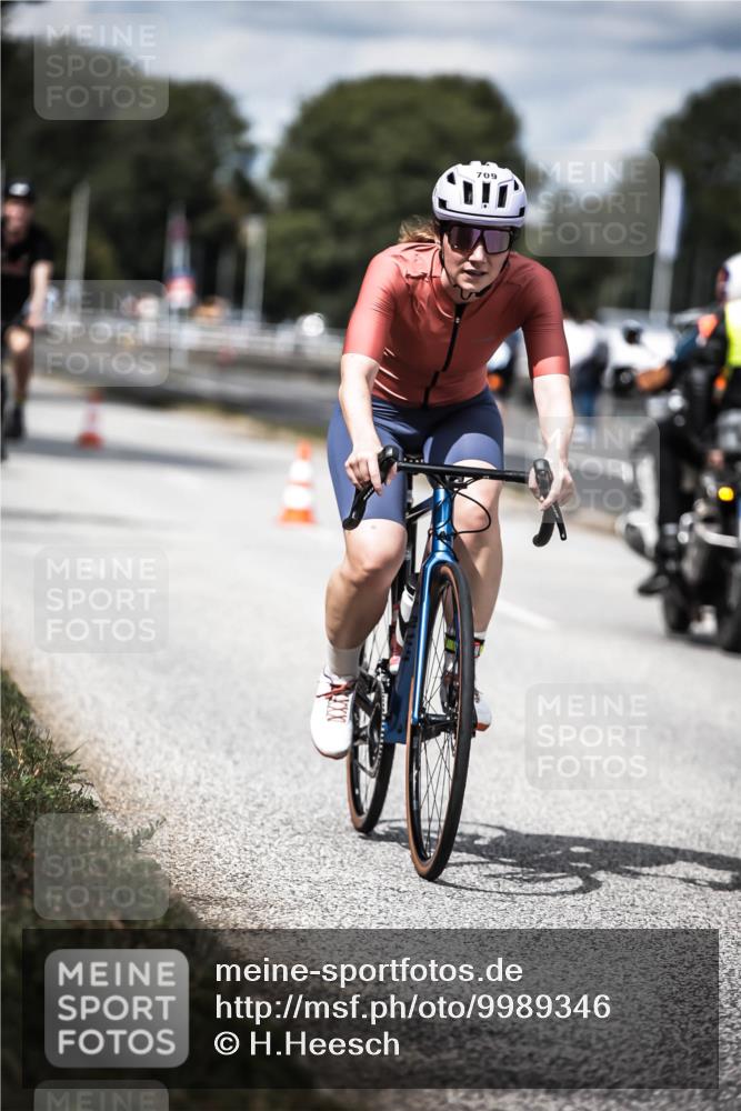 16.08.2026 - KN Förde Triathlon 2026 H.Heesch http://msf.ph/oto/9989346 16.08.2026 13:20:05 Radfahren 532, 562, 591, 709, 723, 737 meine-sportfotos.de