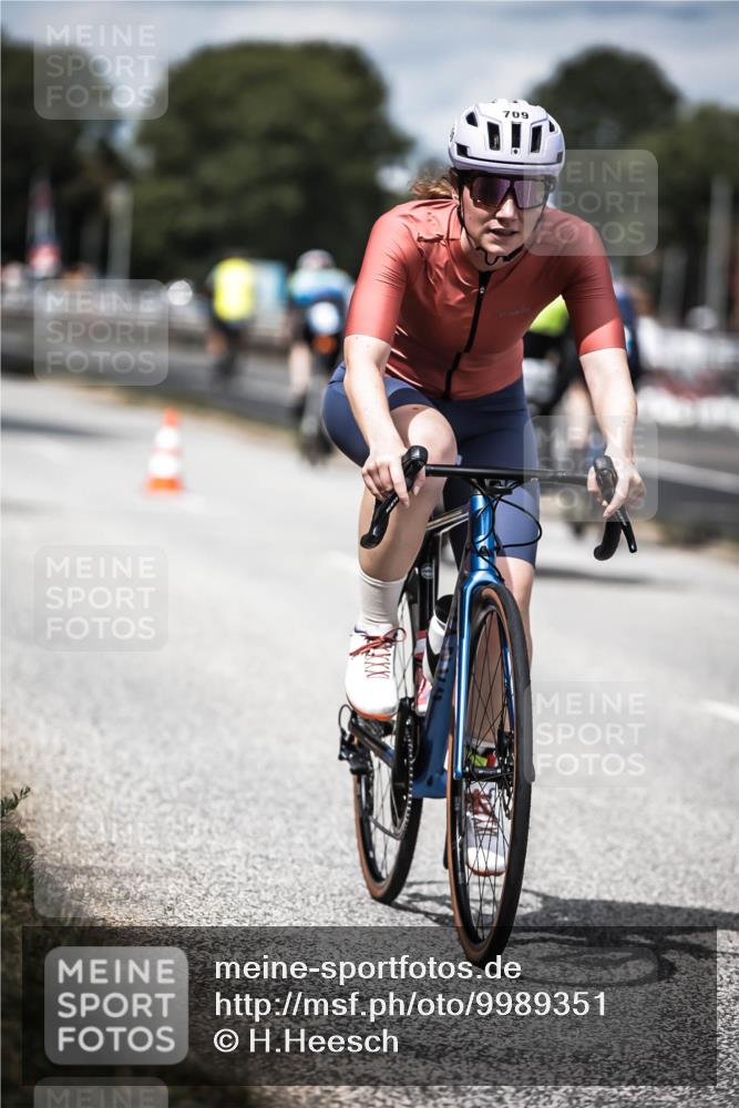 16.08.2026 - KN Förde Triathlon 2026 H.Heesch http://msf.ph/oto/9989351 16.08.2026 13:20:05 Radfahren 532, 562, 591, 709, 723, 737 meine-sportfotos.de