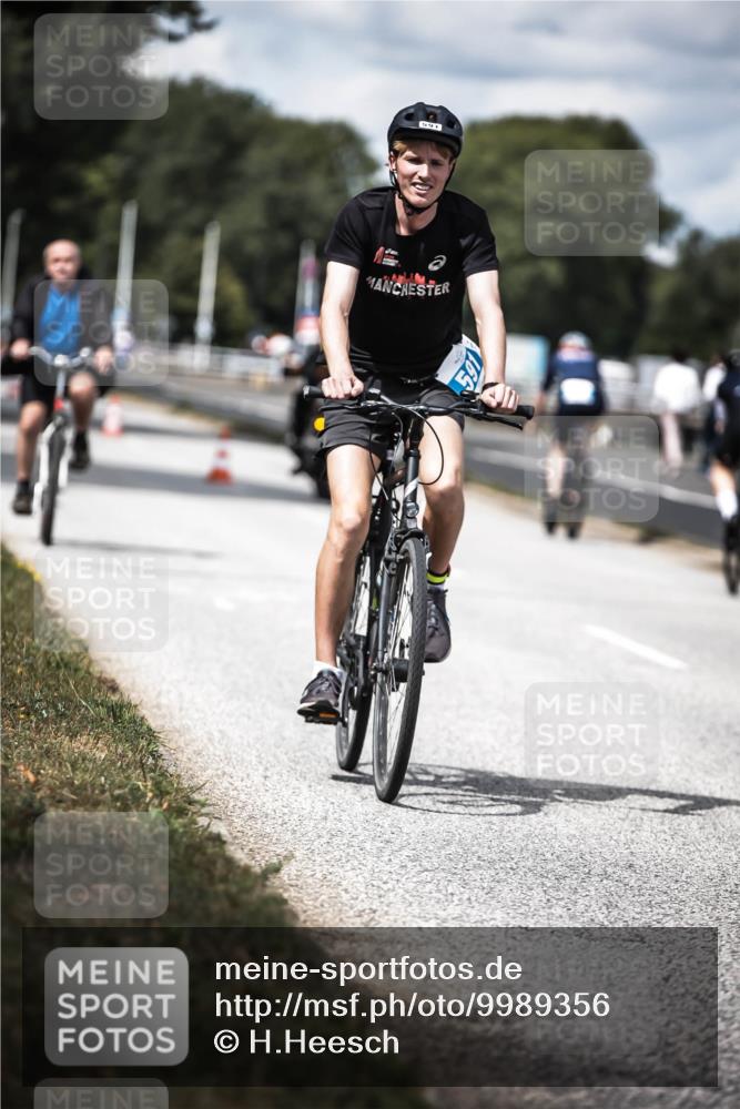 16.08.2026 - KN Förde Triathlon 2026 H.Heesch http://msf.ph/oto/9989356 16.08.2026 13:20:07 Radfahren 532, 562, 591, 709, 737 meine-sportfotos.de