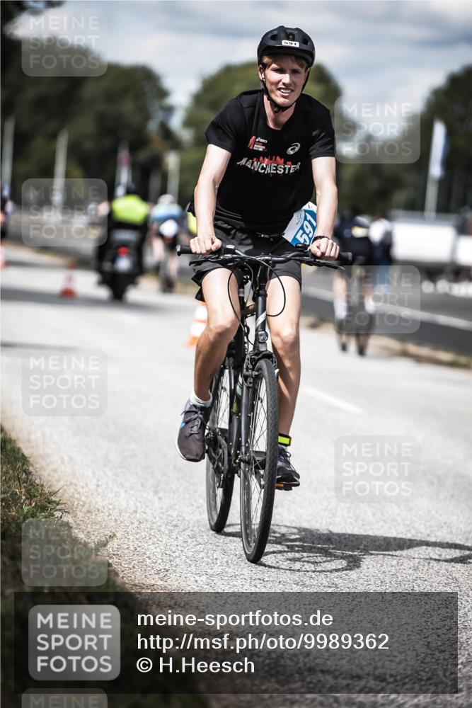 16.08.2026 - KN Förde Triathlon 2026 H.Heesch http://msf.ph/oto/9989362 16.08.2026 13:20:07 Radfahren 532, 562, 591, 709, 737 meine-sportfotos.de
