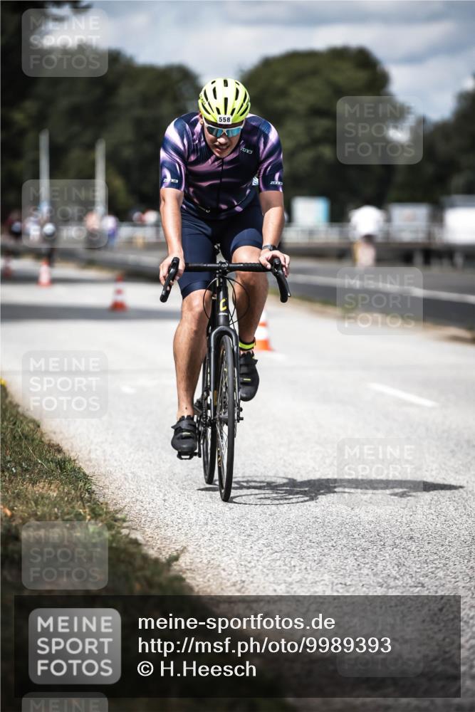 16.08.2026 - KN Förde Triathlon 2026 H.Heesch http://msf.ph/oto/9989393 16.08.2026 13:20:48 Radfahren 589 meine-sportfotos.de