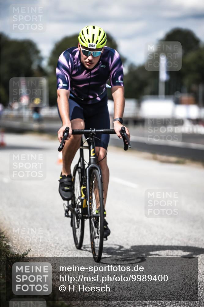 16.08.2026 - KN Förde Triathlon 2026 H.Heesch http://msf.ph/oto/9989400 16.08.2026 13:20:49 Radfahren 581, 589 meine-sportfotos.de