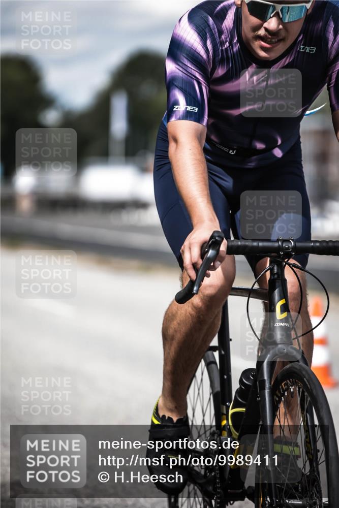 16.08.2026 - KN Förde Triathlon 2026 H.Heesch http://msf.ph/oto/9989411 16.08.2026 13:20:49 Radfahren 581, 589 meine-sportfotos.de