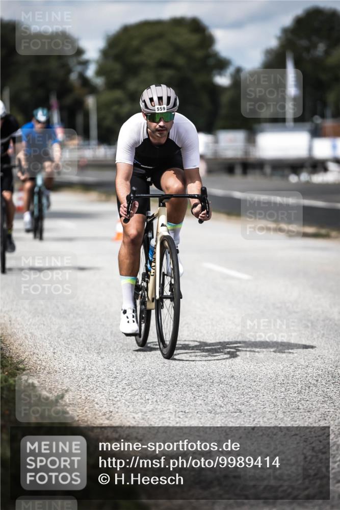 16.08.2026 - KN Förde Triathlon 2026 H.Heesch http://msf.ph/oto/9989414 16.08.2026 13:20:55 Radfahren 544, 581, 589, 602, 607, 720 meine-sportfotos.de