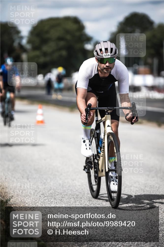 16.08.2026 - KN Förde Triathlon 2026 H.Heesch http://msf.ph/oto/9989420 16.08.2026 13:20:55 Radfahren 544, 581, 589, 602, 607, 720 meine-sportfotos.de