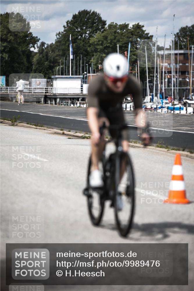 16.08.2026 - KN Förde Triathlon 2026 H.Heesch http://msf.ph/oto/9989476 16.08.2026 13:21:05 Radfahren 568, 572, 578, 596, 722, 729, 746 meine-sportfotos.de