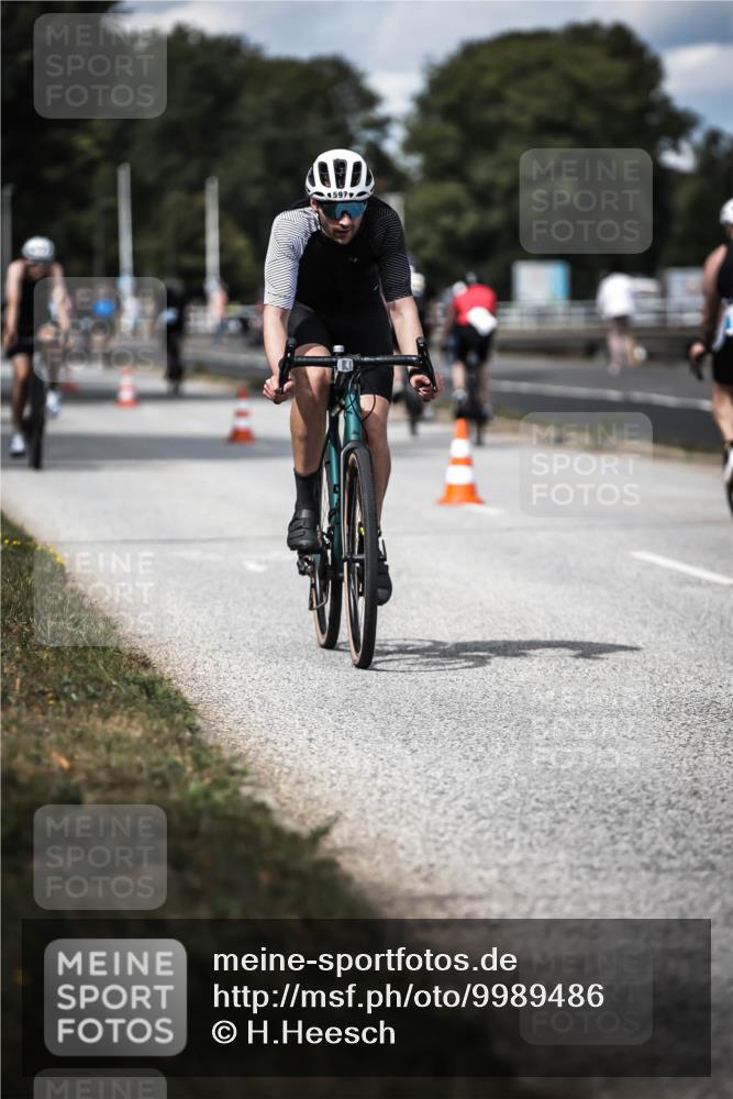 16.08.2026 - KN Förde Triathlon 2026 H.Heesch http://msf.ph/oto/9989486 16.08.2026 13:21:14 Radfahren 597, 603, 608, 703, 747 meine-sportfotos.de