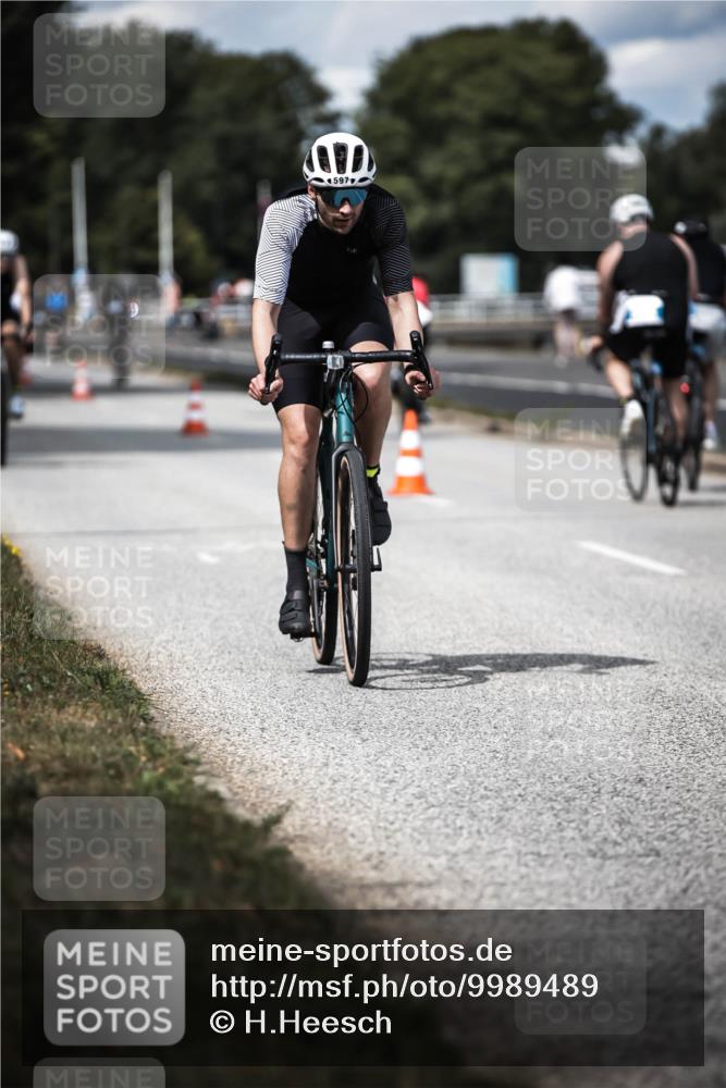16.08.2026 - KN Förde Triathlon 2026 H.Heesch http://msf.ph/oto/9989489 16.08.2026 13:21:14 Radfahren 597, 603, 608, 703, 747 meine-sportfotos.de