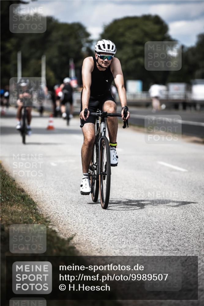 16.08.2026 - KN Förde Triathlon 2026 H.Heesch http://msf.ph/oto/9989507 16.08.2026 13:21:17 Radfahren 592, 597, 603, 608, 703 meine-sportfotos.de