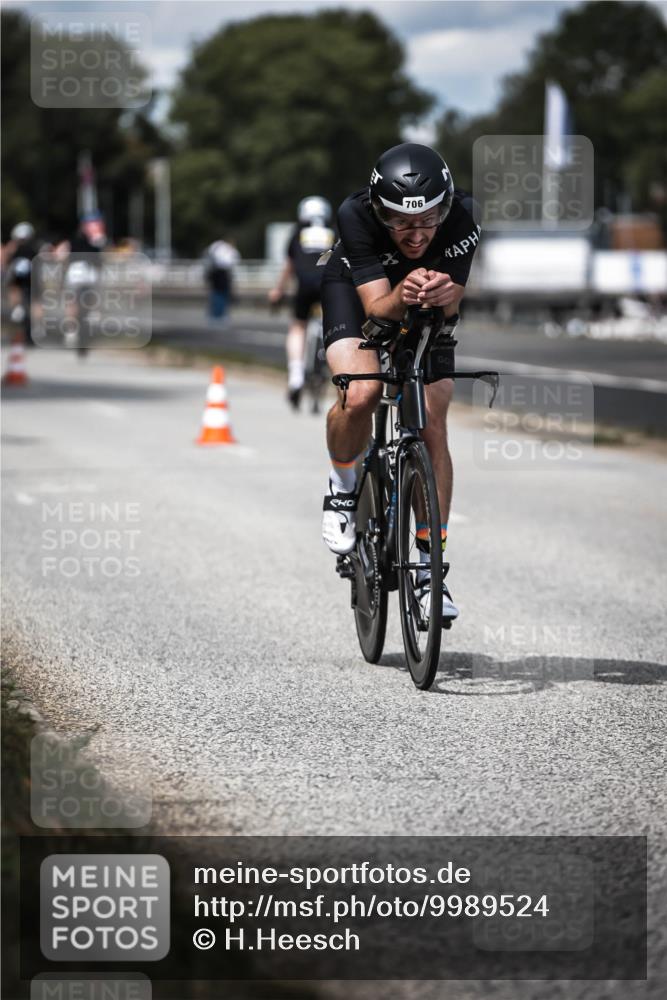 16.08.2026 - KN Förde Triathlon 2026 H.Heesch http://msf.ph/oto/9989524 16.08.2026 13:21:19 Radfahren 592, 603, 608, 703 meine-sportfotos.de