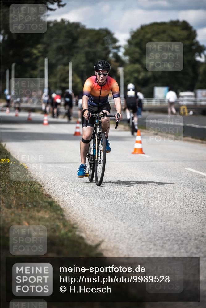 16.08.2026 - KN Förde Triathlon 2026 H.Heesch http://msf.ph/oto/9989528 16.08.2026 13:21:21 Radfahren 592, 603, 703 meine-sportfotos.de