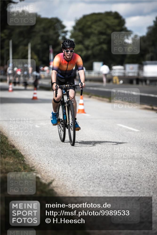 16.08.2026 - KN Förde Triathlon 2026 H.Heesch http://msf.ph/oto/9989533 16.08.2026 13:21:21 Radfahren 592, 603, 703 meine-sportfotos.de