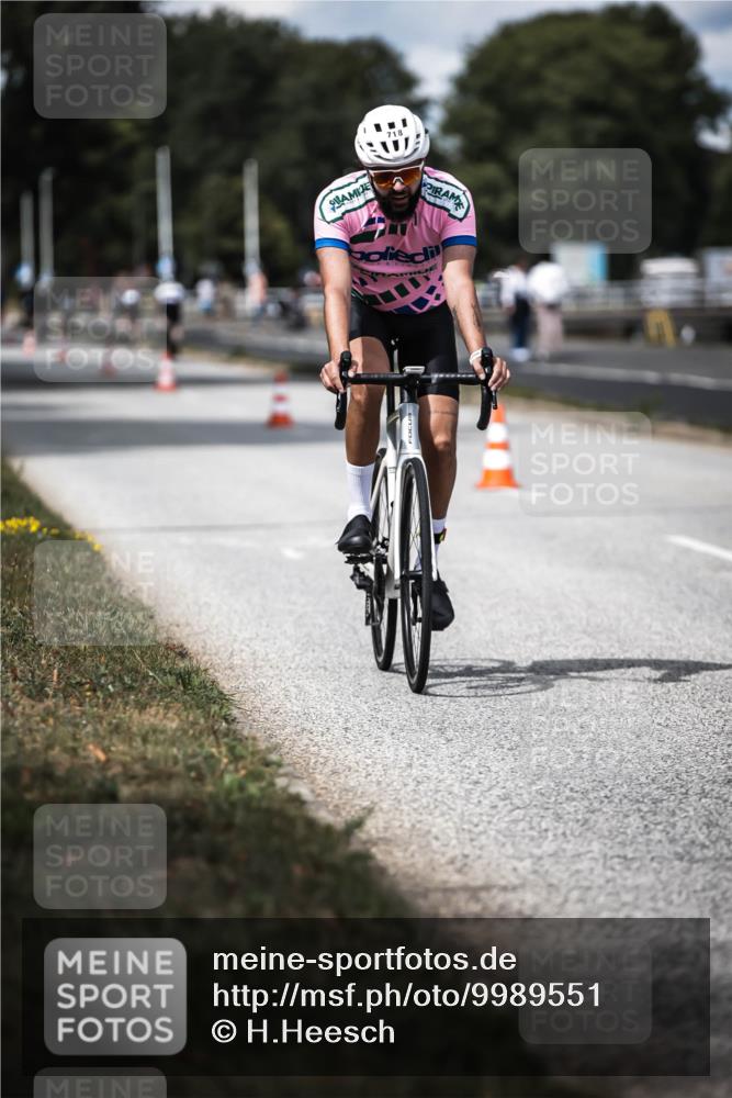 16.08.2026 - KN Förde Triathlon 2026 H.Heesch http://msf.ph/oto/9989551 16.08.2026 13:21:33 Radfahren 538, 718 meine-sportfotos.de