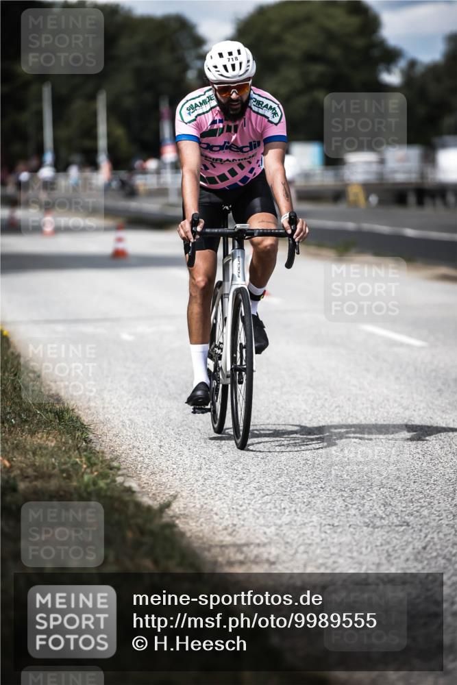 16.08.2026 - KN Förde Triathlon 2026 H.Heesch http://msf.ph/oto/9989555 16.08.2026 13:21:34 Radfahren 538, 718, 736 meine-sportfotos.de