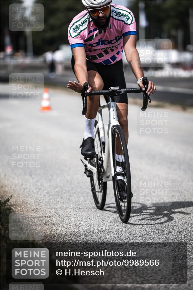 16.08.2026 - KN Förde Triathlon 2026 H.Heesch http://msf.ph/oto/9989566 16.08.2026 13:21:34 Radfahren 538, 718, 736 meine-sportfotos.de