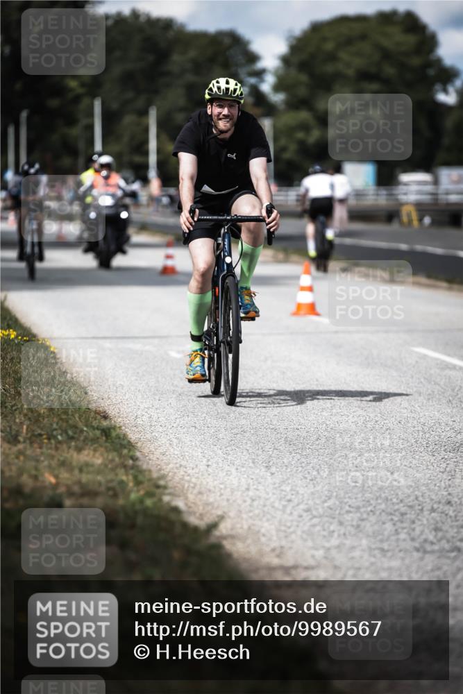 16.08.2026 - KN Förde Triathlon 2026 H.Heesch http://msf.ph/oto/9989567 16.08.2026 13:21:41 Radfahren 595, 704, 705, 730, 736 meine-sportfotos.de