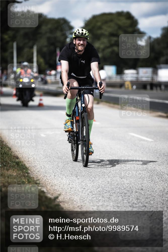 16.08.2026 - KN Förde Triathlon 2026 H.Heesch http://msf.ph/oto/9989574 16.08.2026 13:21:42 Radfahren 595, 704, 705, 730, 736 meine-sportfotos.de