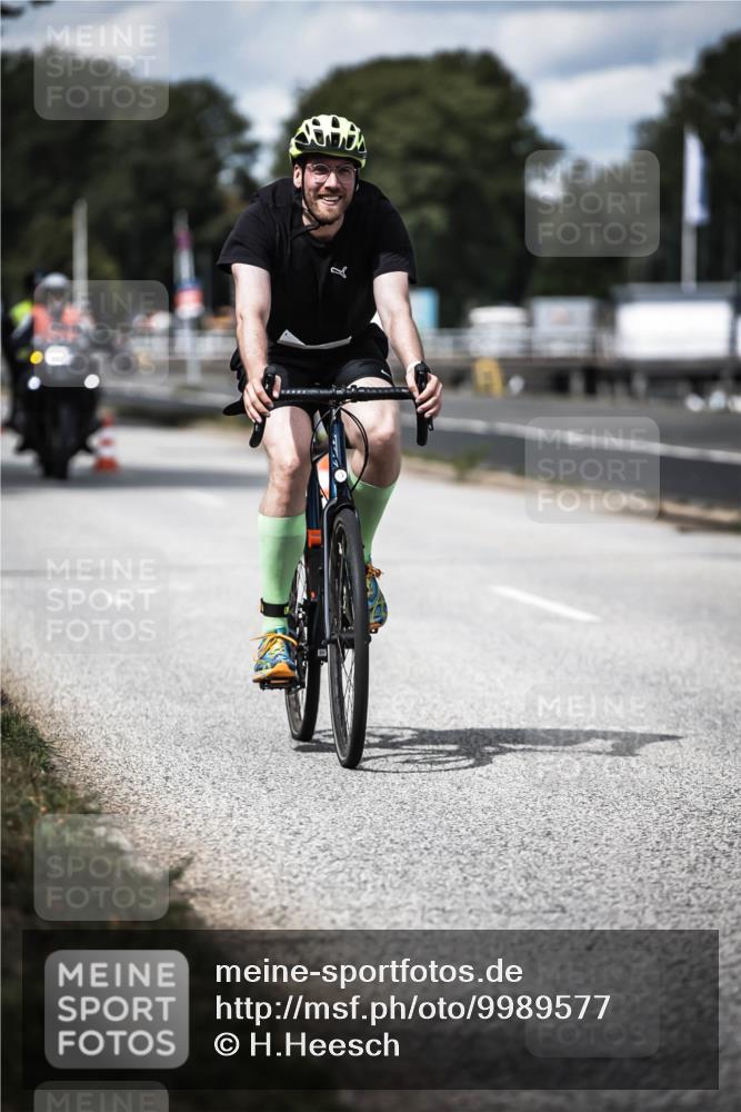16.08.2026 - KN Förde Triathlon 2026 H.Heesch http://msf.ph/oto/9989577 16.08.2026 13:21:42 Radfahren 595, 704, 705, 730, 736 meine-sportfotos.de
