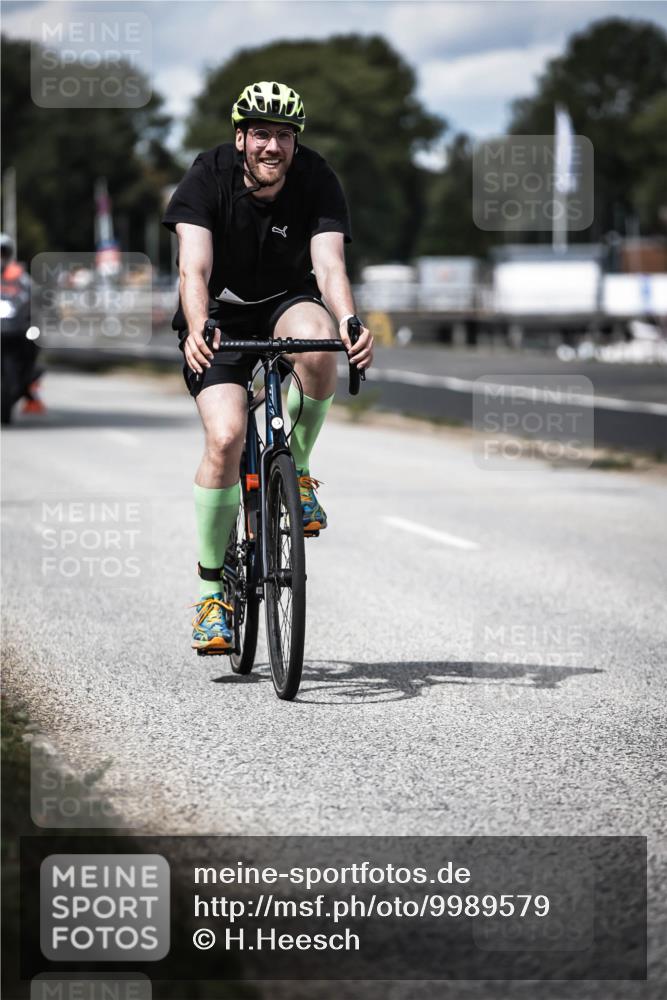16.08.2026 - KN Förde Triathlon 2026 H.Heesch http://msf.ph/oto/9989579 16.08.2026 13:21:42 Radfahren 595, 704, 705, 730, 736 meine-sportfotos.de