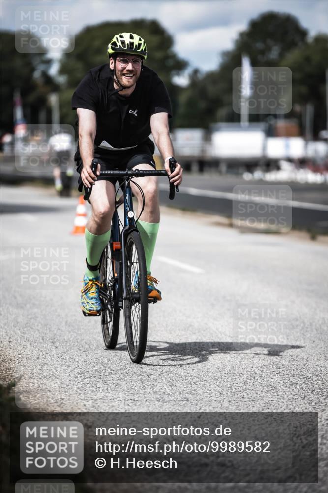 16.08.2026 - KN Förde Triathlon 2026 H.Heesch http://msf.ph/oto/9989582 16.08.2026 13:21:42 Radfahren 595, 704, 705, 730, 736 meine-sportfotos.de
