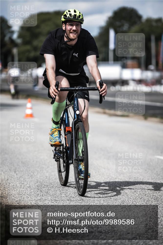 16.08.2026 - KN Förde Triathlon 2026 H.Heesch http://msf.ph/oto/9989586 16.08.2026 13:21:42 Radfahren 595, 704, 705, 730, 736 meine-sportfotos.de
