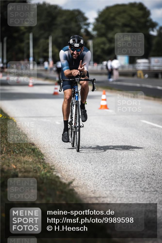 16.08.2026 - KN Förde Triathlon 2026 H.Heesch http://msf.ph/oto/9989598 16.08.2026 13:21:45 Radfahren 595, 704, 705, 730 meine-sportfotos.de