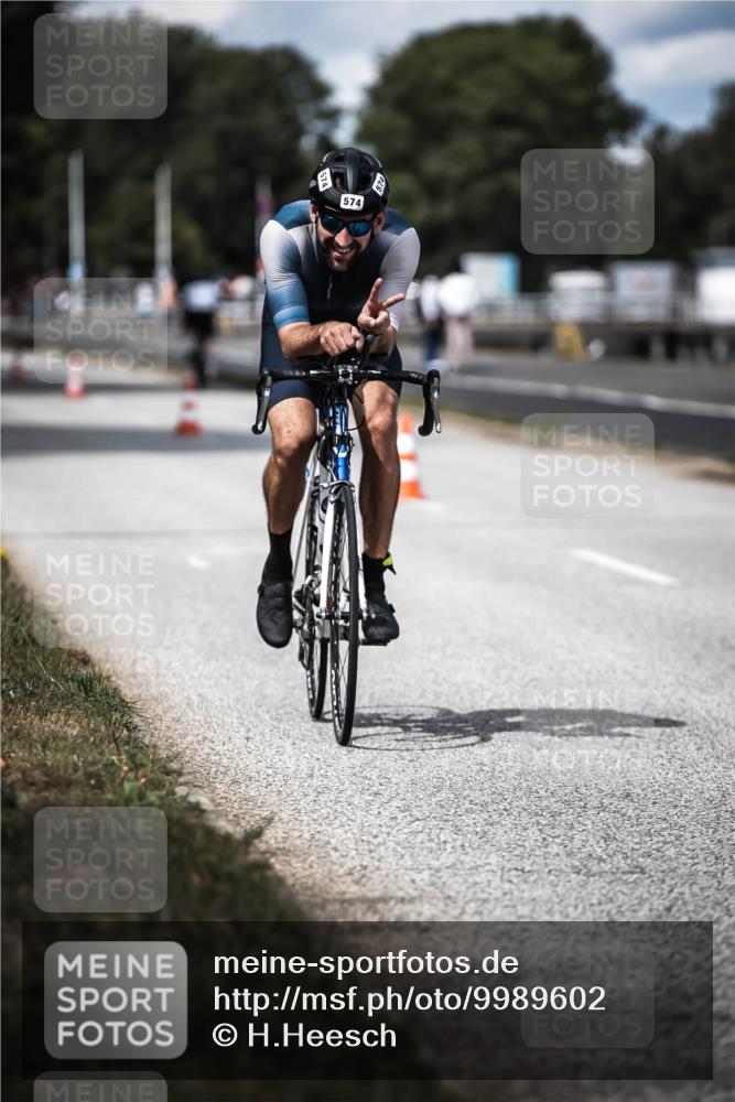 16.08.2026 - KN Förde Triathlon 2026 H.Heesch http://msf.ph/oto/9989602 16.08.2026 13:21:45 Radfahren 595, 704, 705, 730 meine-sportfotos.de