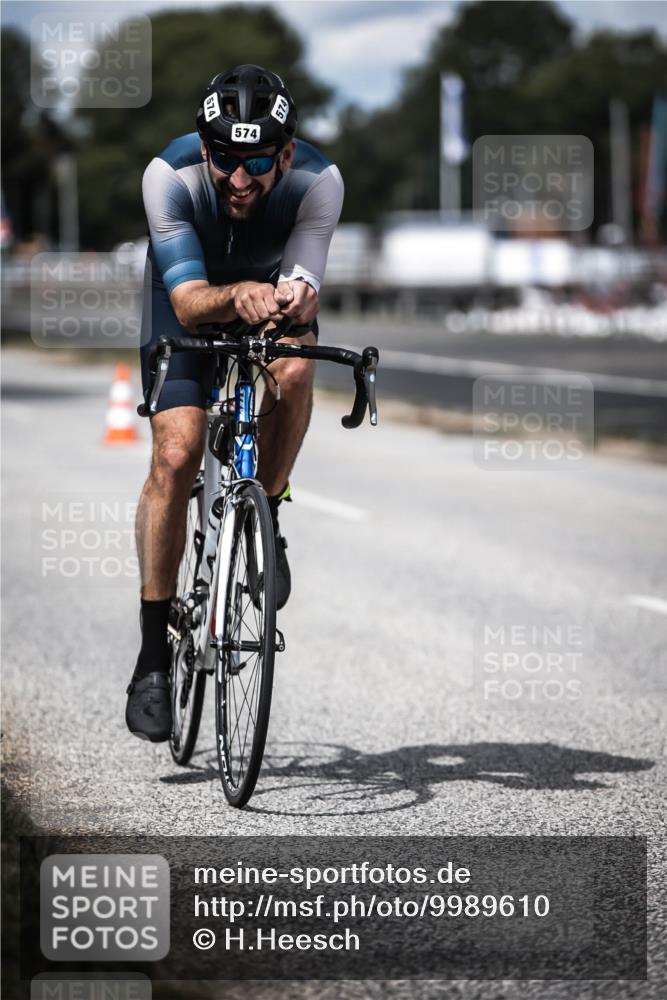 16.08.2026 - KN Förde Triathlon 2026 H.Heesch http://msf.ph/oto/9989610 16.08.2026 13:21:45 Radfahren 595, 704, 705, 730 meine-sportfotos.de