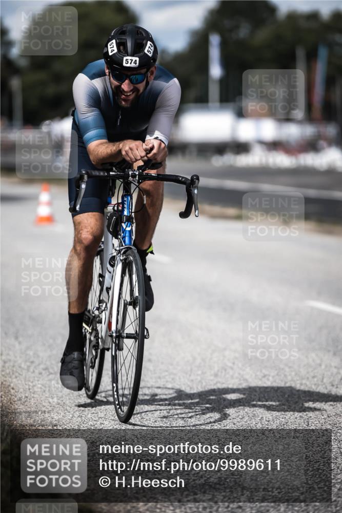 16.08.2026 - KN Förde Triathlon 2026 H.Heesch http://msf.ph/oto/9989611 16.08.2026 13:21:45 Radfahren 595, 704, 705, 730 meine-sportfotos.de