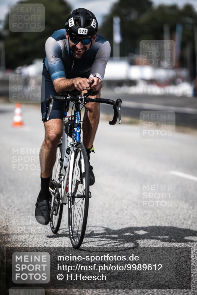 16.08.2026 - KN Förde Triathlon 2026 H.Heesch http://msf.ph/oto/9989612 16.08.2026 13:21:45 Radfahren 595, 704, 705, 730 meine-sportfotos.de