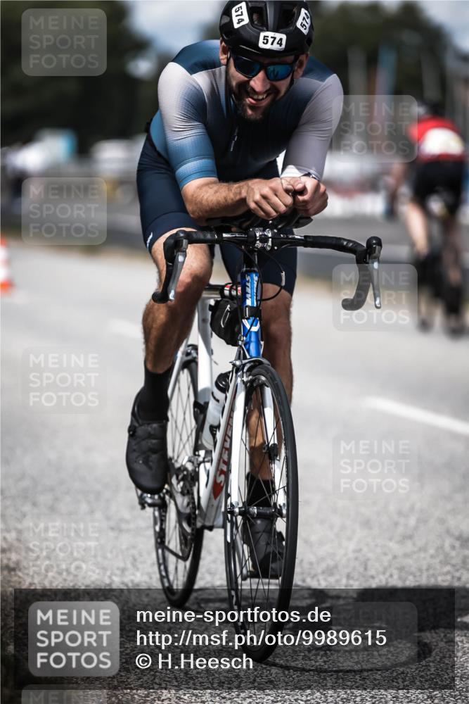 16.08.2026 - KN Förde Triathlon 2026 H.Heesch http://msf.ph/oto/9989615 16.08.2026 13:21:45 Radfahren 595, 704, 705, 730 meine-sportfotos.de