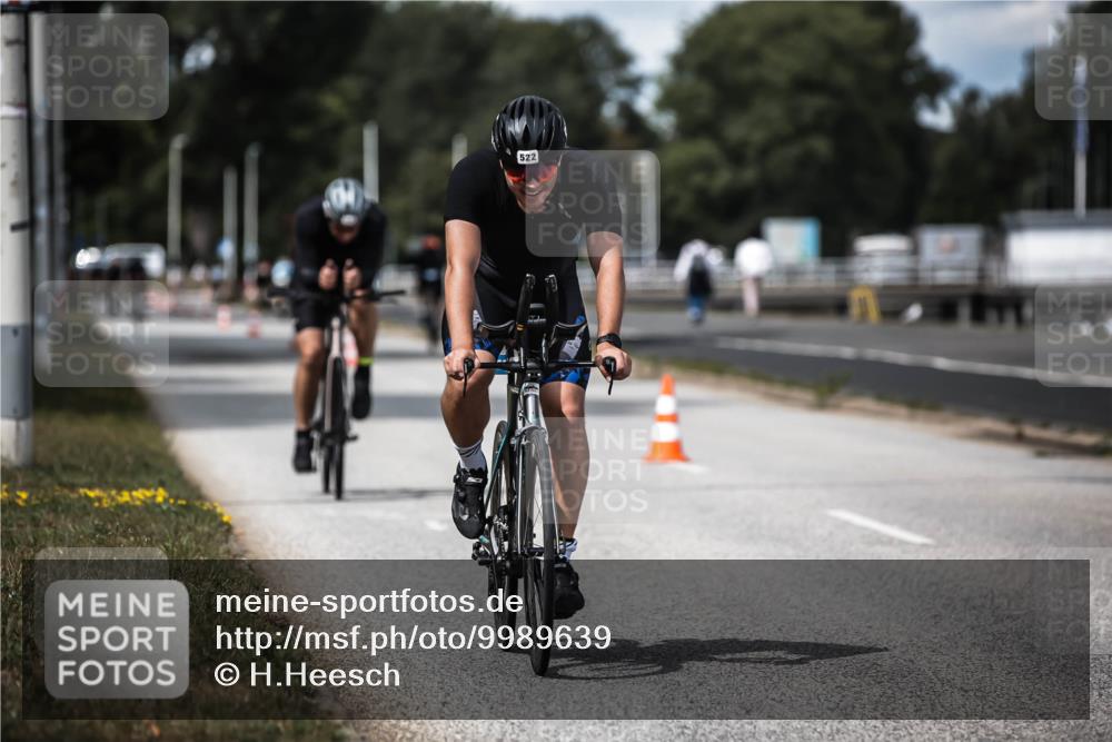 16.08.2026 - KN Förde Triathlon 2026 H.Heesch http://msf.ph/oto/9989639 16.08.2026 13:22:04 Radfahren 577, 716 meine-sportfotos.de