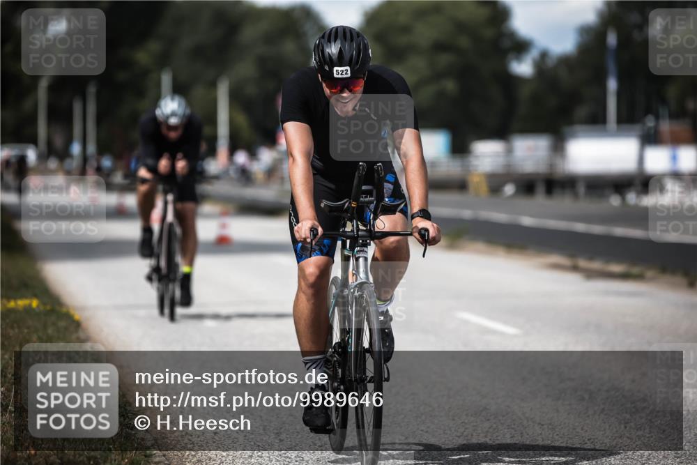 16.08.2026 - KN Förde Triathlon 2026 H.Heesch http://msf.ph/oto/9989646 16.08.2026 13:22:04 Radfahren 577, 716 meine-sportfotos.de