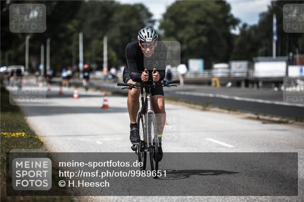16.08.2026 - KN Förde Triathlon 2026 H.Heesch http://msf.ph/oto/9989651 16.08.2026 13:22:05 Radfahren 577, 716 meine-sportfotos.de