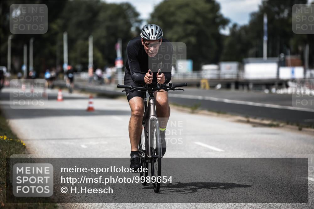 16.08.2026 - KN Förde Triathlon 2026 H.Heesch http://msf.ph/oto/9989654 16.08.2026 13:22:05 Radfahren 577, 716 meine-sportfotos.de