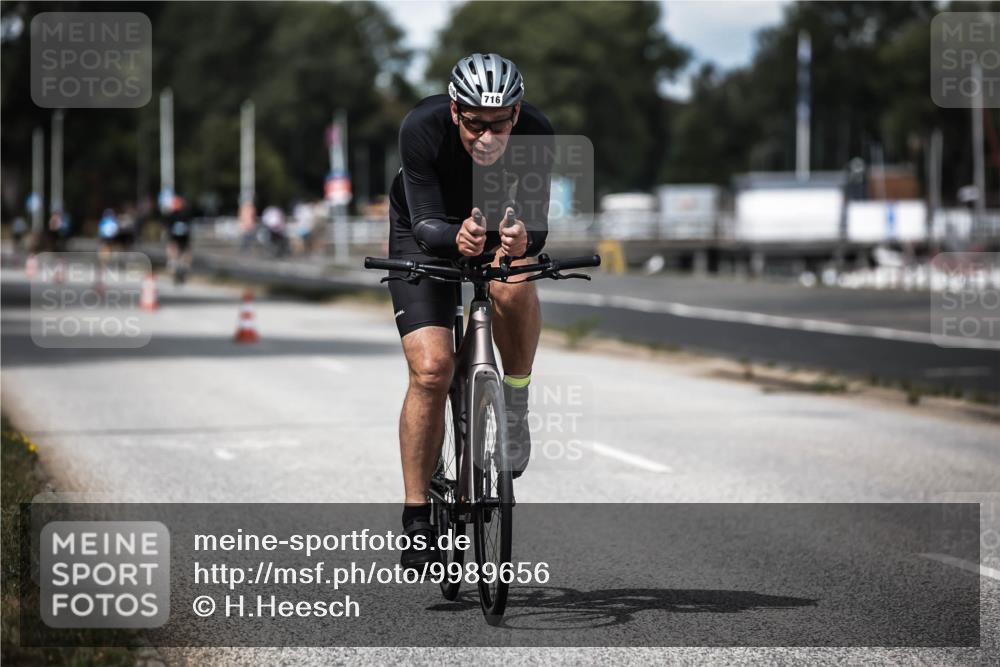 16.08.2026 - KN Förde Triathlon 2026 H.Heesch http://msf.ph/oto/9989656 16.08.2026 13:22:06 Radfahren 506, 577, 716 meine-sportfotos.de
