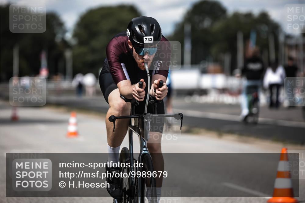 16.08.2026 - KN Förde Triathlon 2026 H.Heesch http://msf.ph/oto/9989679 16.08.2026 13:22:15 Radfahren  meine-sportfotos.de
