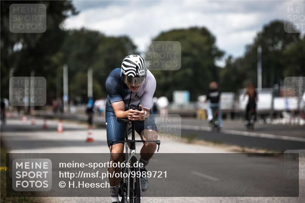 16.08.2026 - KN Förde Triathlon 2026 H.Heesch http://msf.ph/oto/9989721 16.08.2026 13:22:22 Radfahren 548, 599 meine-sportfotos.de