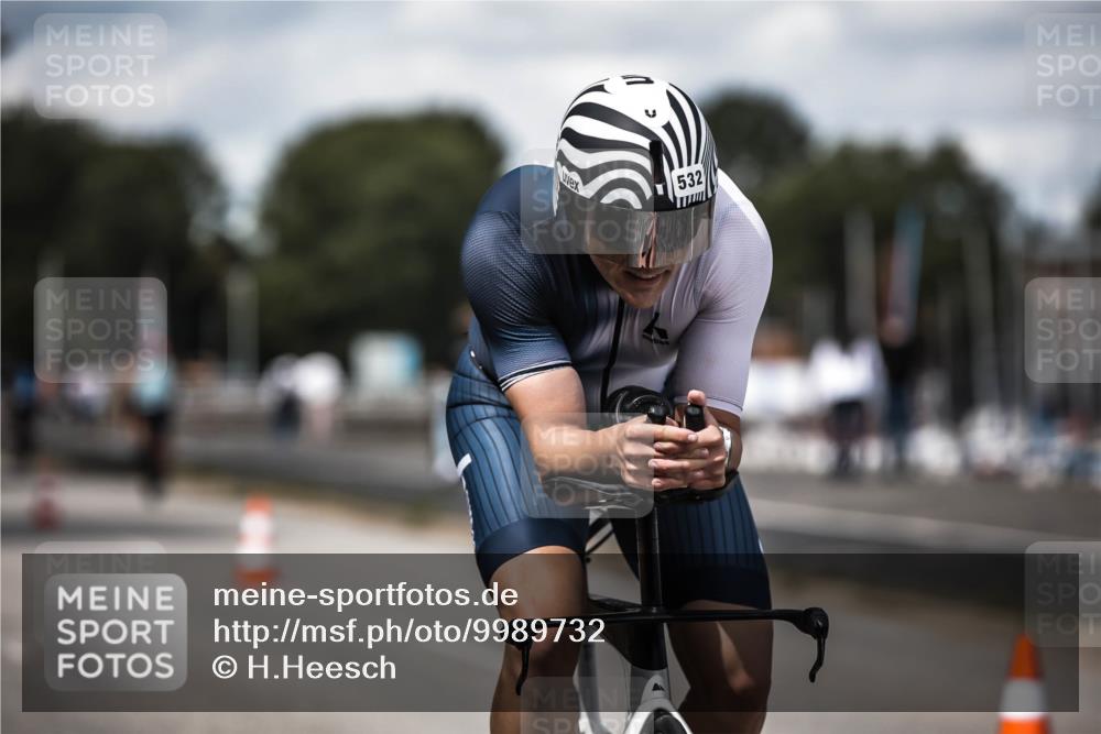 16.08.2026 - KN Förde Triathlon 2026 H.Heesch http://msf.ph/oto/9989732 16.08.2026 13:22:22 Radfahren 548, 599 meine-sportfotos.de