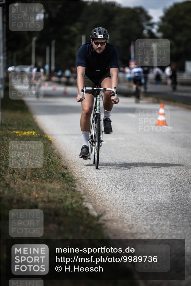16.08.2026 - KN Förde Triathlon 2026 H.Heesch http://msf.ph/oto/9989736 16.08.2026 13:22:32 Radfahren 576, 601, 721 meine-sportfotos.de