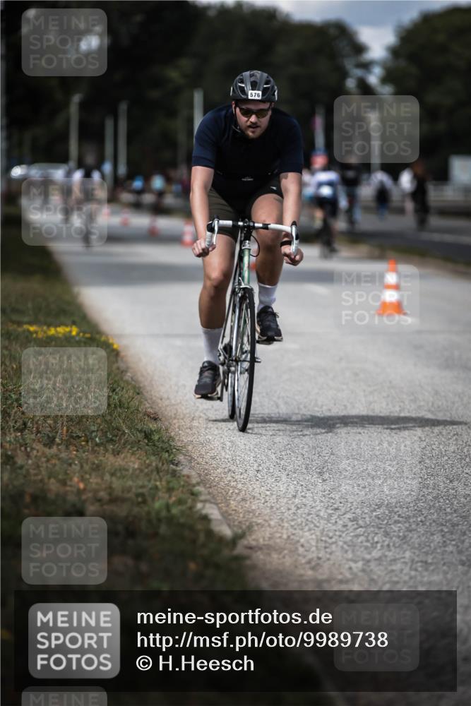 16.08.2026 - KN Förde Triathlon 2026 H.Heesch http://msf.ph/oto/9989738 16.08.2026 13:22:32 Radfahren 576, 601, 721 meine-sportfotos.de