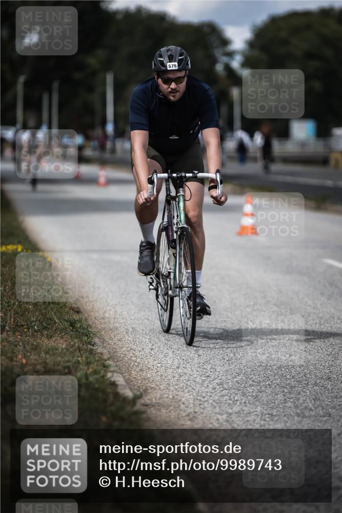 16.08.2026 - KN Förde Triathlon 2026 H.Heesch http://msf.ph/oto/9989743 16.08.2026 13:22:32 Radfahren 576, 601, 721 meine-sportfotos.de